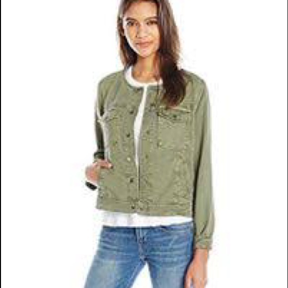 DONATED | Lucky Brand Collarless Trucker - Picture 2 of 6